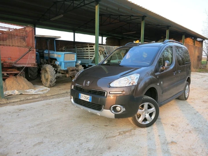Peugeot Partner Tepee Dangel Endurance Outdoor, prova su strada