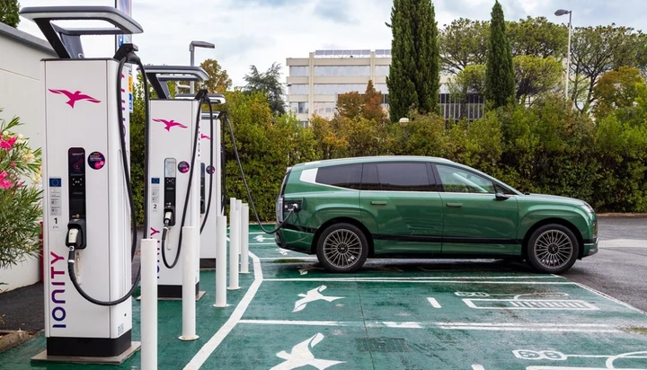 Charge myHyundai amplia la rete: più sconti e ricarica in tutta Europa
