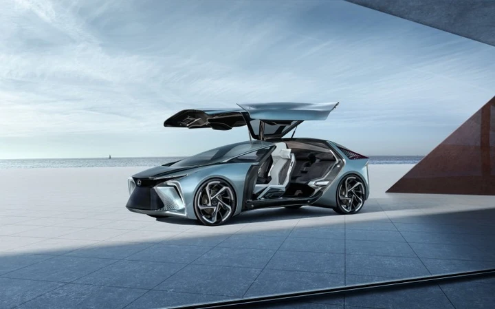 Lexus LF-30 Electrified Concept: l’auto elettrica ed autonoma del 2030