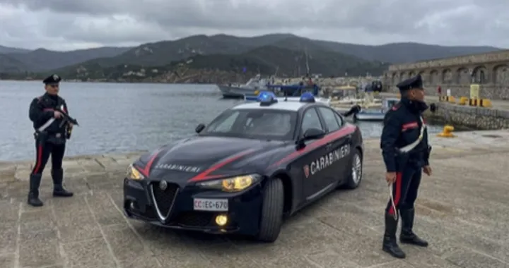 La targa contraffatta costa molto cara un 24enne