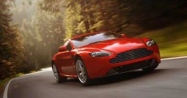 Aston Martin V8 Vantage 2012