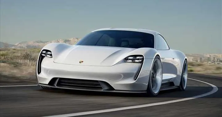 Porsche elettrica: è attesa entro il 2020