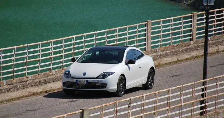 Renault Laguna Coupé 2.0 dCi Monaco GP