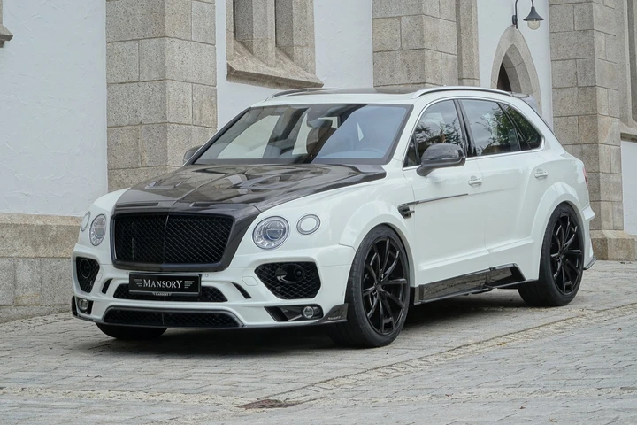 Bentley Bentayga by Mansory: foto ufficiali