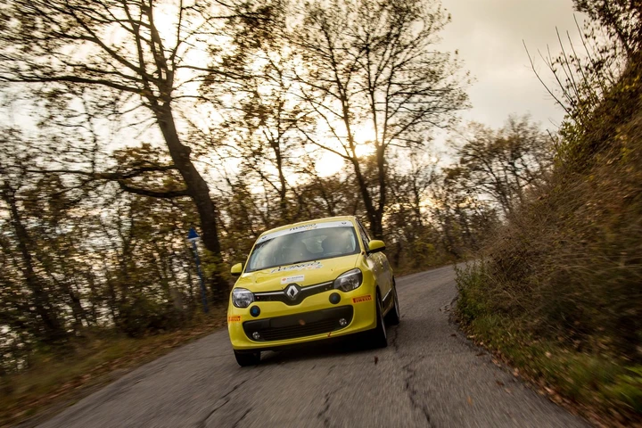 Renault Twingo R1 su strada