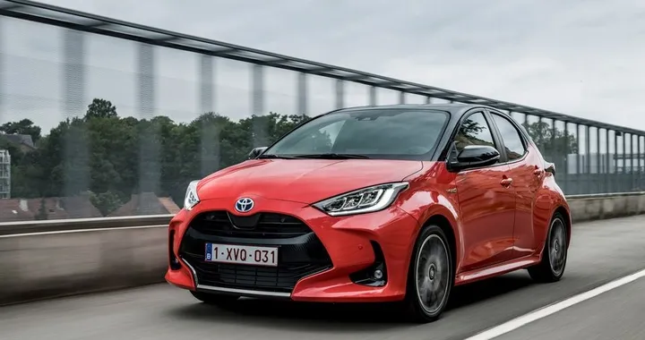 Le 5 auto ibride che consumano meno: le Top del 2023