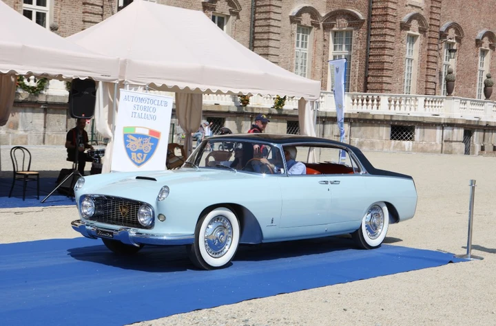 Auto storiche: ad Automotoretrò i 60 anni di Lancia Florida