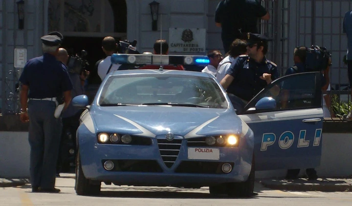 Polizia: un telecomando per bloccare i veicoli in fuga