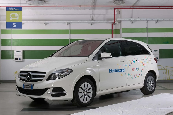 Enel, Mercedes-Benz e Nissan: incontro a tutta elettricità