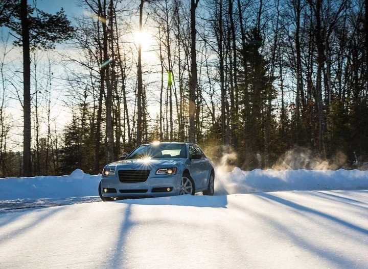 Chrysler 300 Glacier