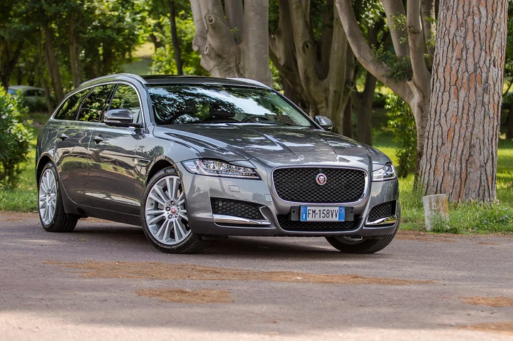 Jaguar XF 2.0d R-Sport AWD Sportbrake: la prova su strada