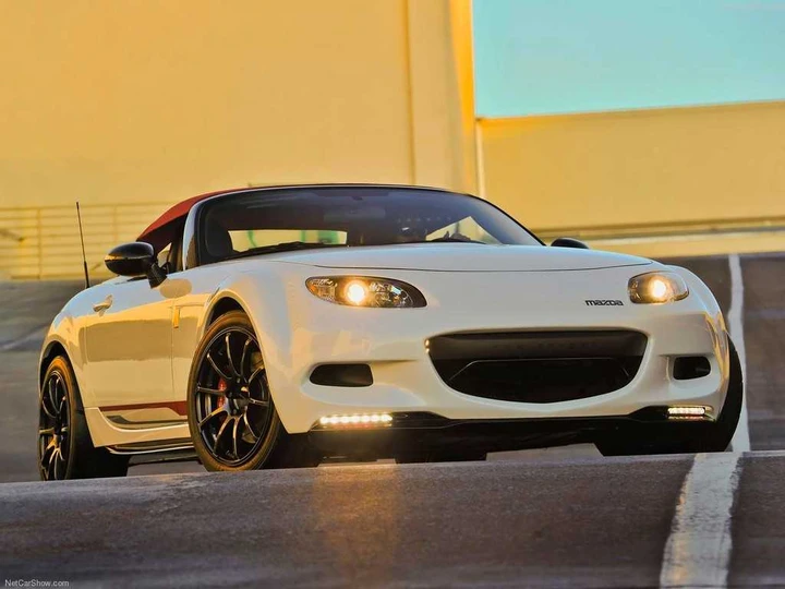 Mazda MX-5 Spyder