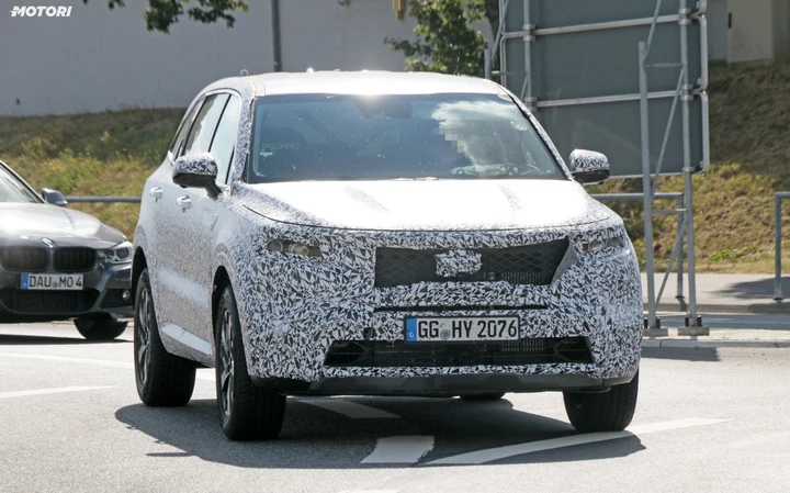 Nuova KIA Sorento: le foto spia