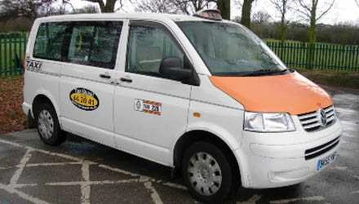 Caos aeroporti, fino a 1.500 euro per il taxi