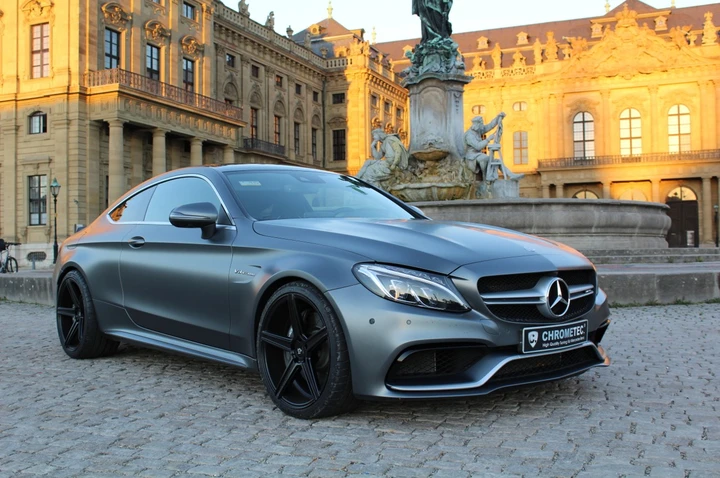 Mercedes C63 AMG Coupé by Chrometec