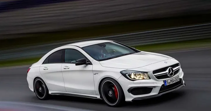 Mercedes CLA AMG: 360 CV per emozionare