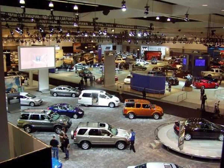 Salone di Los Angeles: protagoniste le elettriche