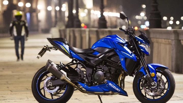 Suzuki GSX-S 750: sconti da luglio a settembre