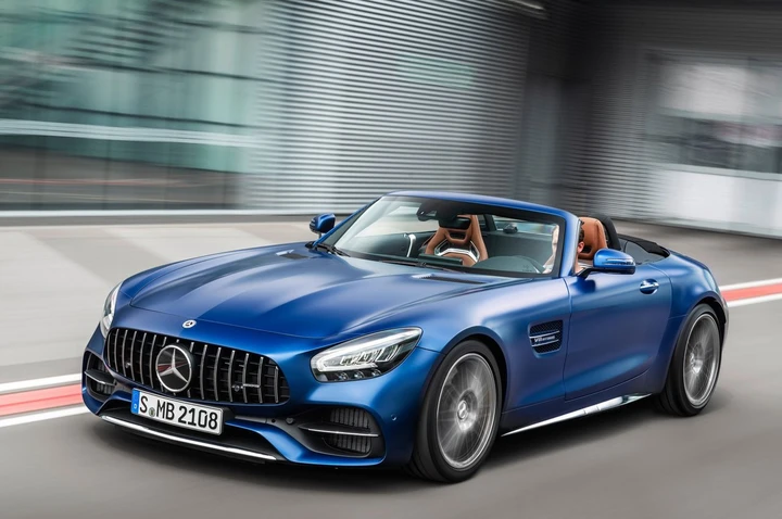 Mercedes-AMG GT C Roadster 2019: immagini ufficiali