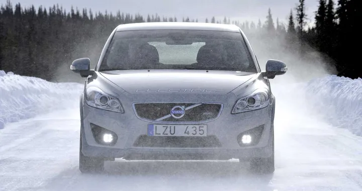 Volvo C30 Electric: i test sulla neve