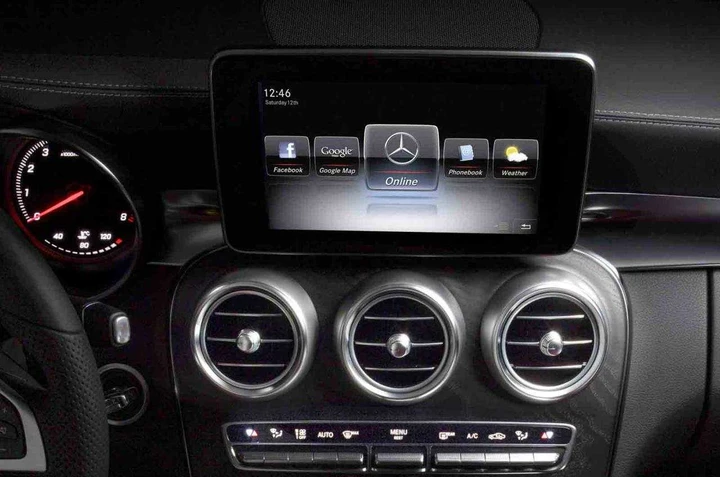 Mercedes Classe C 2014, foto ufficiali degli interni