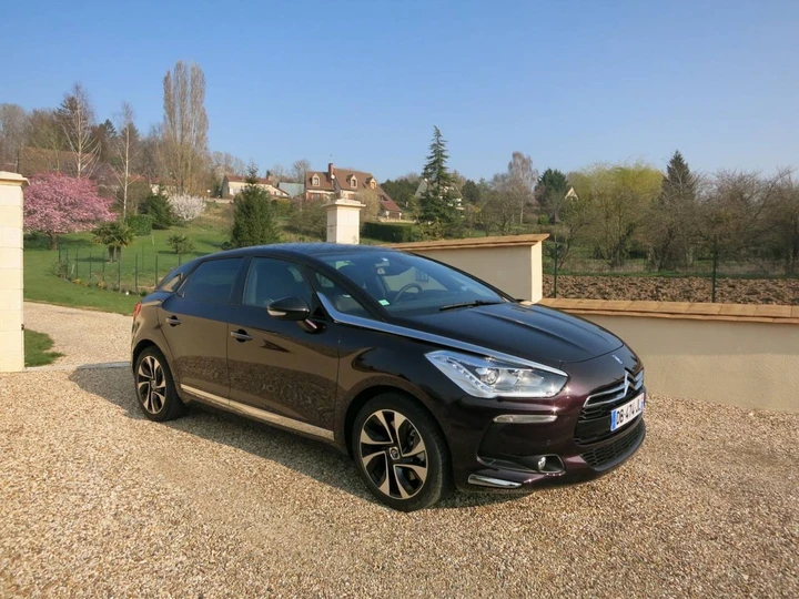 Citroen DS5 2.0 BlueHDI 180 cavalli, primo contatto