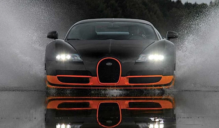 Bugatti Super Veyron: 450 km/h di velocità massima
