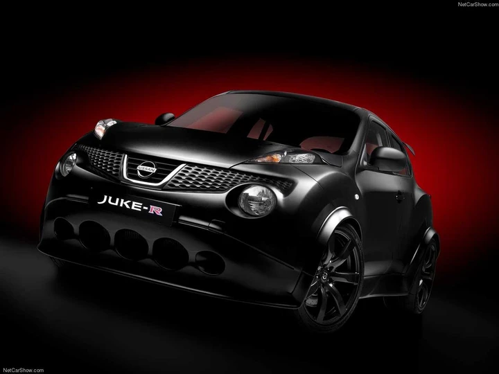 Nissan Juke-R, immagini ufficiali