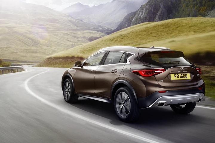 Infiniti QX30: le immagini ufficiali