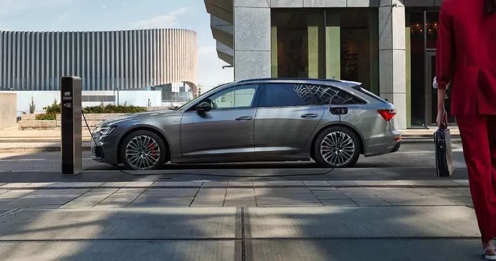 Audi A6 Avant TFSI e quattro S tronic: i prezzi della ibrida plug-in