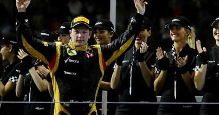 Abu Dhabi: vince Raikkonen, mega rimonta di Vettel