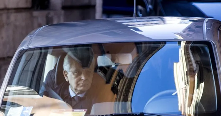 Mattarella taglia le auto blu del Quirinale