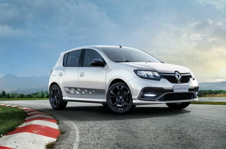 Renault Duster Oroch e Sandero RS 2.0 al Salone di Buenos Aires