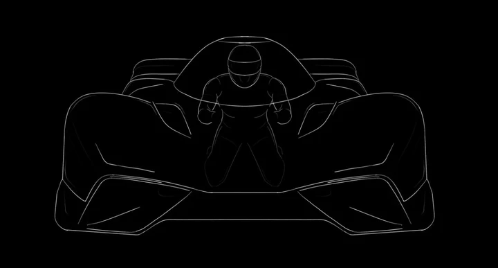 Sanrivatti rivoluziona le hypercar: si guida come una superbike