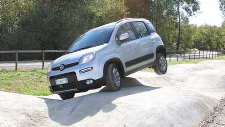 Fiat Panda 4x4, prezzi da 16.950 euro