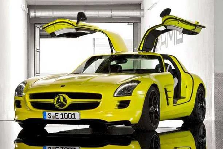 Mercedes SLS AMG E-Cell: 