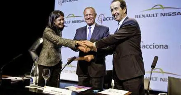Renault-Nissan avanti tutta con l'elettrico
