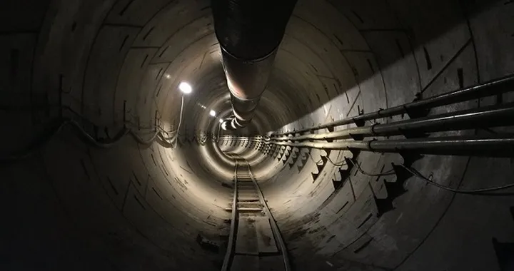 Tunnel sotterraneo ad alta velocità di Elon Musk: le prime anticipazioni