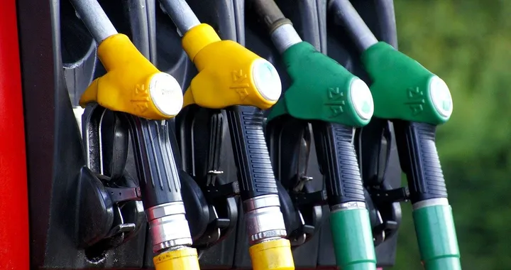 Prezzo carburanti: nuovo taglio delle accise fino al 2 maggio