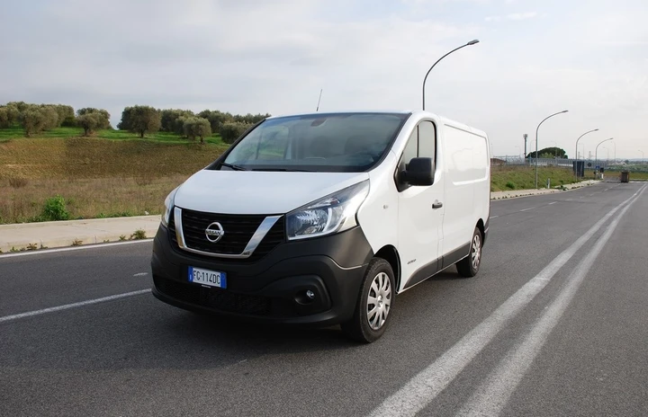 Nissan NV300 Van: la prova su strada