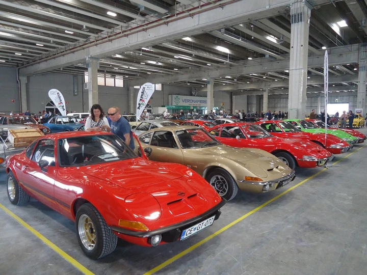 La Opel GT protagonista a Verona Legend Cars