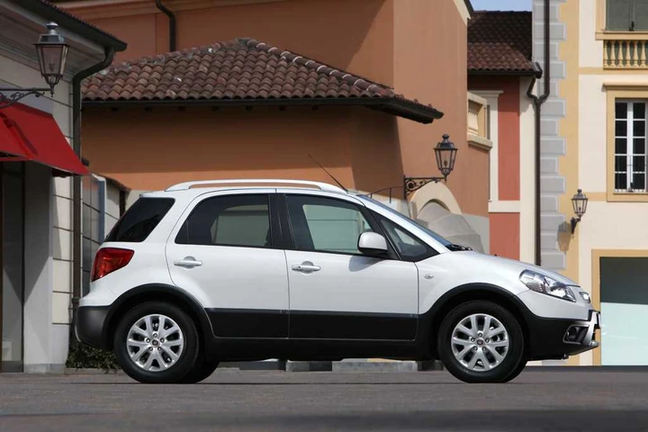 Nuova Fiat Sedici