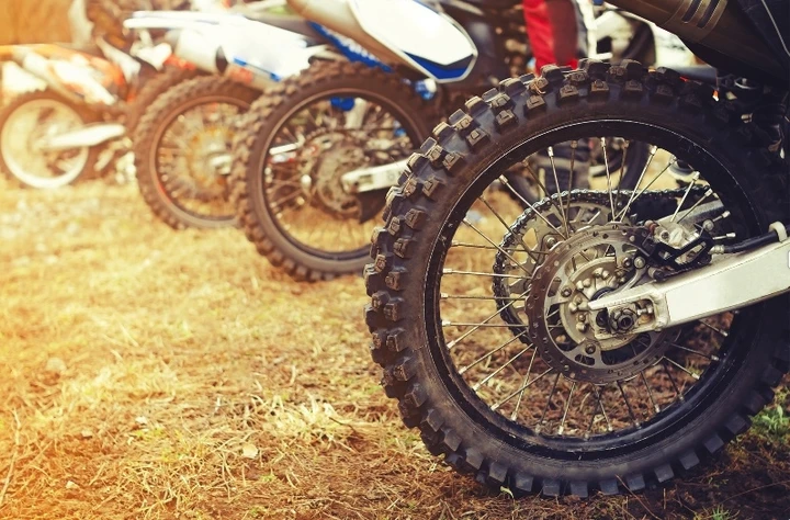 Moto da cross illecite, cosa sappiamo