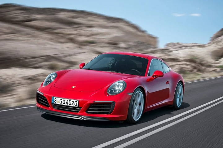 Nuova Porsche 911 2016: prime immagini ufficiali