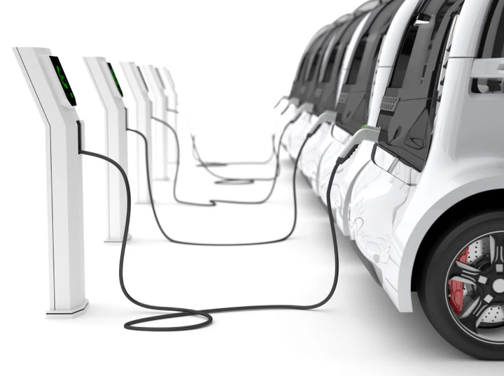 Volkswagen, Electric Charging for Fleets: arriva il compendio per i manager flotte