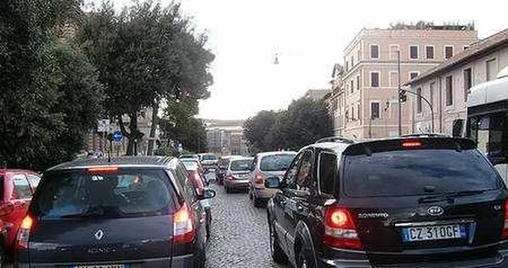 Flirtare nel traffico è più trasgressivo