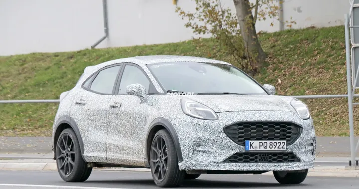 Ford Puma ST, foto spia del SUV sportivo