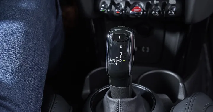 Mini: in arrivo un nuovo cambio Steptronic a doppia frizione