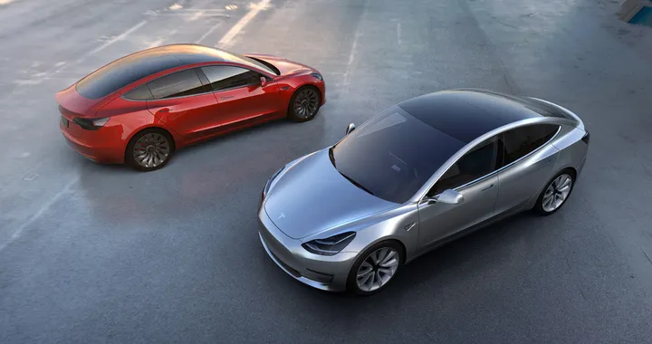 Tesla Model 3, elettrica da record: 276.000 ordini in 3 giorni