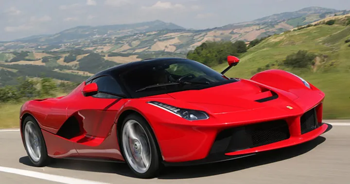 LaFerrari, un nuovo esemplare all’asta per aiutare i terremotati